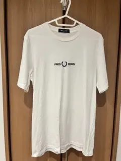 FRED PERRY ロゴ刺繍 Tシャツ ホワイトのサムネイル