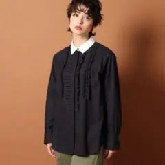 ラグアジェム FRONT FRILL COMPACT シャツ - メルカリ