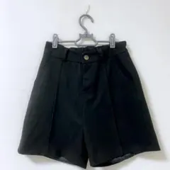 S レディース　黒　ショートパンツ