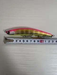 Item thumbnail for item 72b4ab72-3d6f-4e8c-b69a-11d94b8f0dd6