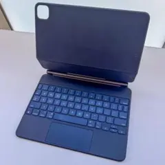 【美品】Apple magic keyboard MXQT2LL/A Apple 11インチiPad Pro(第4世代)・iPad Air(第5世代)用 Magic