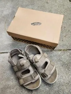 Vans ベージュ スポーツサンダル 箱付きのサムネイル