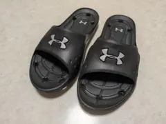 UNDER ARMOUR シャワーサンダル ブラックのサムネイル