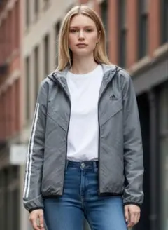 adidas グレー アウター ウィンドブレーカー