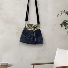 デニムリメイク　バッグ　巾着バッグ　ショルダーバッグ　ヒョウ柄　斜め掛けバッグ