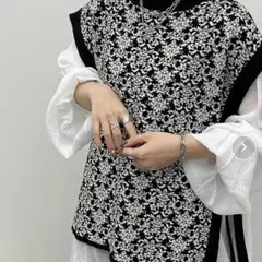 ダマスク柄ニットベスト　apres jour mignon