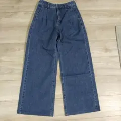 GU ダークブルーワイドデニム