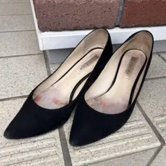 Odette e Odile スエード パンプス ブラックのサムネイル