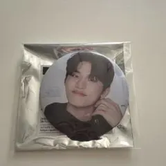 TREASURE ジョンウ 缶バッチ SPECIAL MOMENT ファンコン