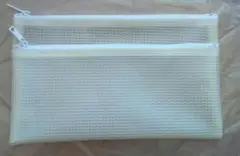 無印良品　ペンケースのサムネイル