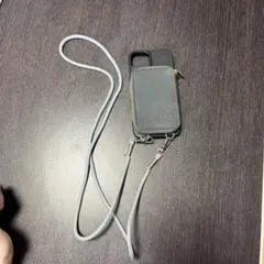 ストラップ付きブラックiPhoneケース