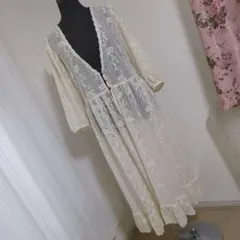 アクシーズファム　アイボリー レースカーディガン Vネック