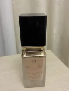 クレ・ド・ポー ボーテ タンフリュイドエクラ　マット ピンクオークル00