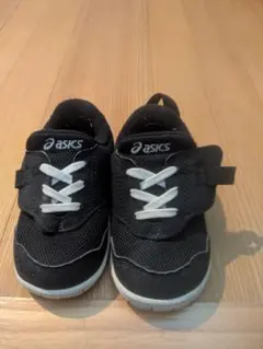 asics & New Balance ベビーシューズ 2足セットのサムネイル