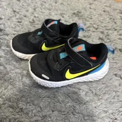 NIKE キッズスニーカー REVOLUTION