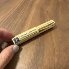 新品Estee Lauder Sumptuous Extreme Mascaraのサムネイル