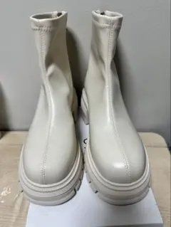 ホワイト サイドゴアブーツ 厚底