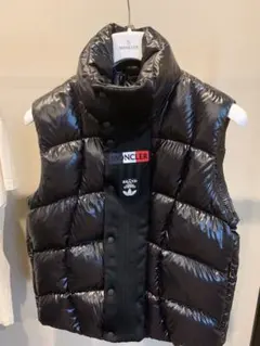 期間限定セールMONCLER × adidas ダウンジャケット ブラック - メルカリ