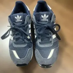 adidas ネイビー ホワイト スニーカー