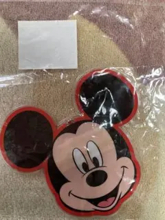 ディズニー　ミッキーマウス フェイスポシェット　レッド