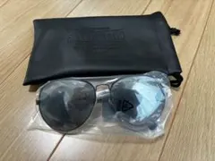 新品】AZUL by moussy サングラス ティアドロップ ブラック メンズのサムネイル
