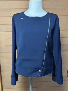 Item thumbnail for item ffc66c34-fb6d-40ed-ac75-1fc08d4a4ee2