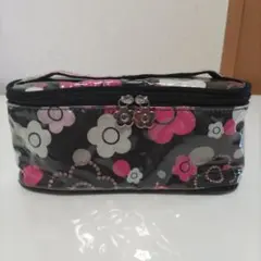 マリークワントポーチ