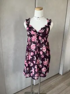 ぷ*様 フェアリーグランジ フリル付き花柄ノースリーブワンピース