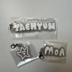 TXT アクリルチャーム テヒョン