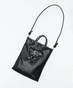 TOGA TOO TRIANGLE POUCH BAG レザーのサムネイル