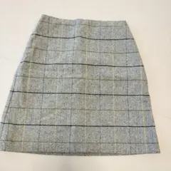 UNIQLO　ウールブレンド グレーチェック柄 台形スカート　58センチ