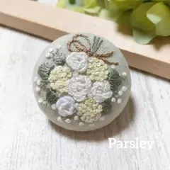 【No.29】刺繍ブローチ　ローズスワッグ　ホワイト♡