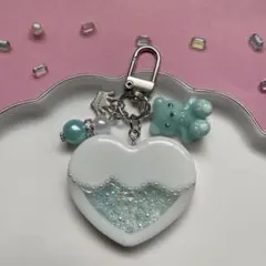 62 レジン　シャカシャカキーホルダー　シェイカー 夢かわ　ハート　くま