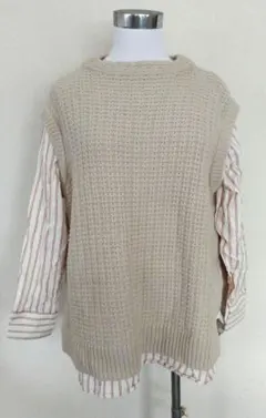 ニットベストと長袖のドッキングシャツ