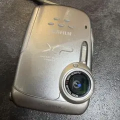 FUJI FILM FinePix XP10 本体のサムネイル