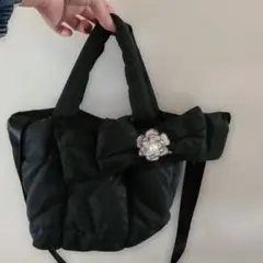 【美品】リボン付き黒ナイロンショルダーバッグ