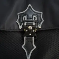 黒色ショルダーバッグ バックルデザイン