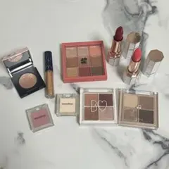 韓国コスメ　アイシャドウパレット等　9点セット