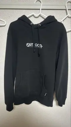 OUTDOOR 黒パーカー