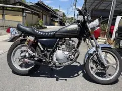 SUZUKI gn125 書付き　セル1バイク車体 カスタム車両のサムネイル