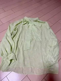 Mila Owen リボン付き長袖ブラウスとキャミソールセット