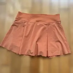 ナイキ　テニススコート　オレンジ　幾何学柄　螺旋柄のサムネイル