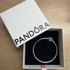 値下げ 【非売品】Pandoraシルバー ハート バングル - メルカリ