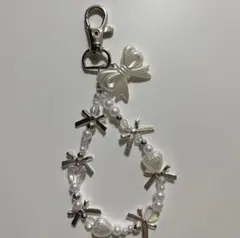 スマホストラップ　韓国　リボン　パール　リボンチャーム