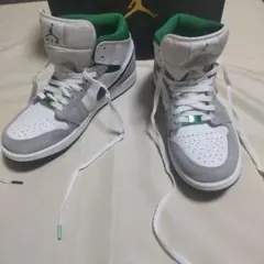 ナイキ エア ジョーダン 1 ミッド SE