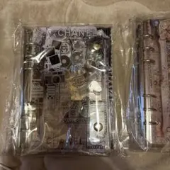 CHANEL ステッカーシール帳