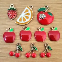 フルーツチャーム10個セット（リンゴ・いちご・みかん・さくらんぼ）