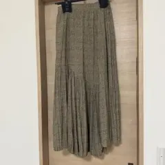 スナイデル　イレギュラープリーツプリントスカート