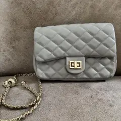 グレー キルティング ショルダーバッグ