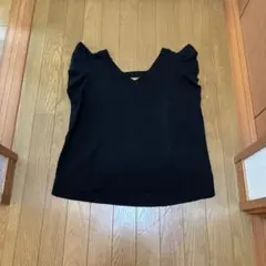 フリル袖 Vネック ニットトップス 黒のサムネイル